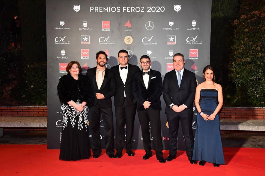 Miembros del consistorio con el actor Paco León