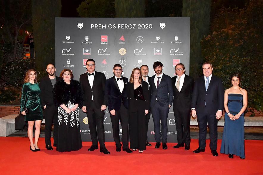Miembros del consistorio con el equipo de "Los días que vendrán"