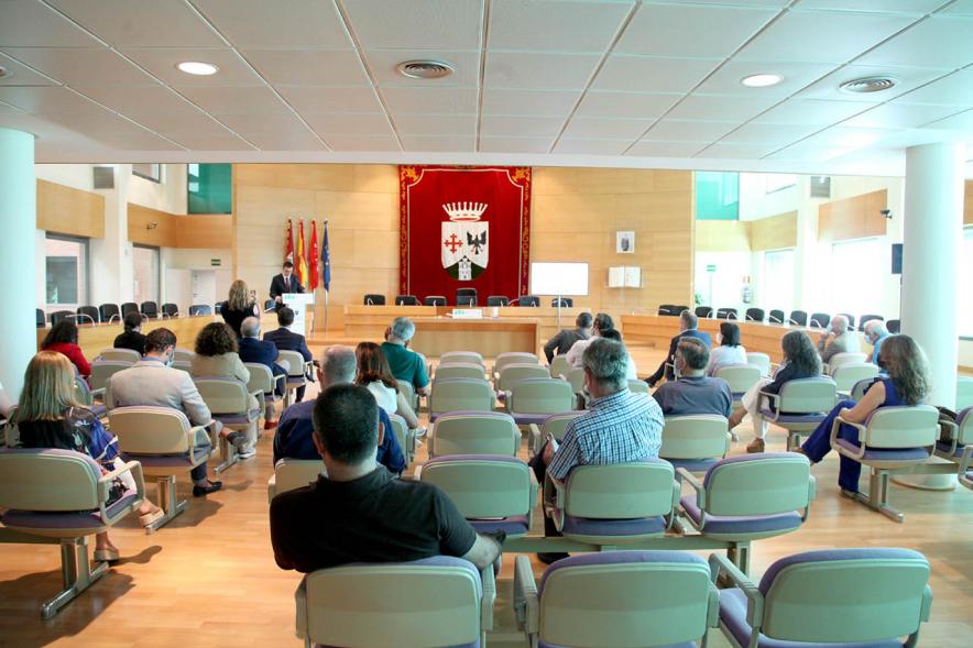 Evento visto desde detrás del público