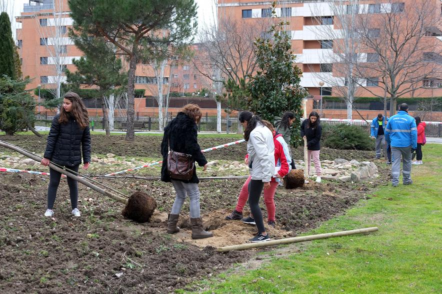 Participantes. Plantación de Árboles en el Arroyo de la Vega