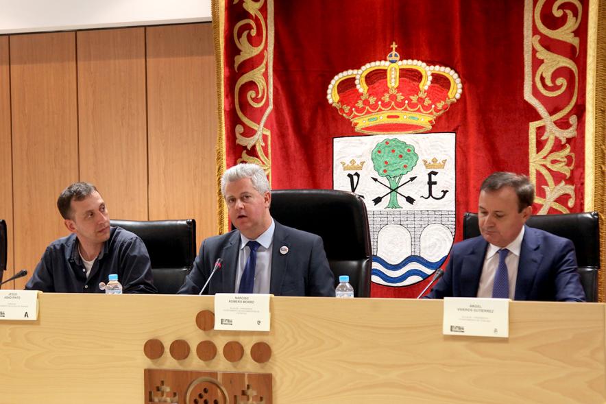 Plenario de Alcaldes de la Red de Infancia y Adolescencia (RIA) - Mesa de autoridades municipales.