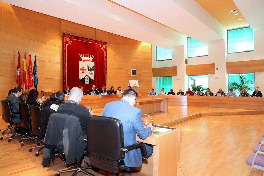 Vista lateral del salón de plenos