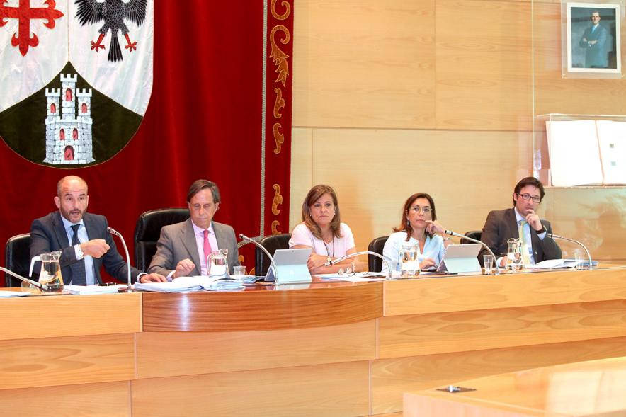 Junta de Gobierno Municipal durante el pleno