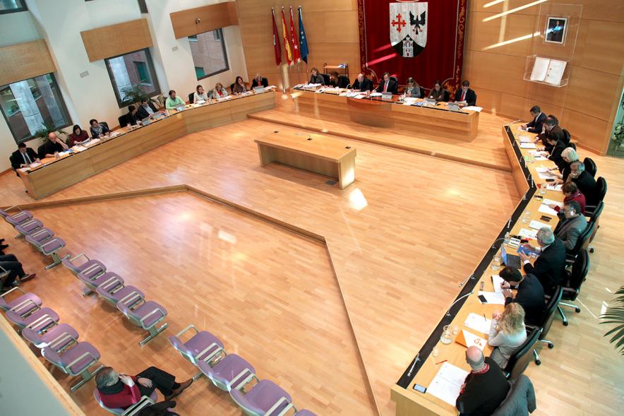 Vista lateral del salón de plenos