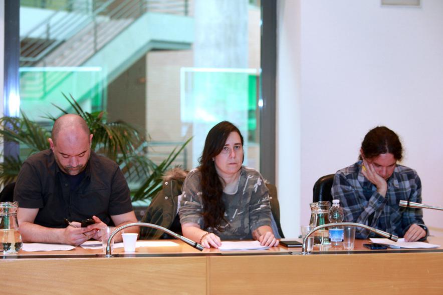 Concejales de Podemos durante el pleno