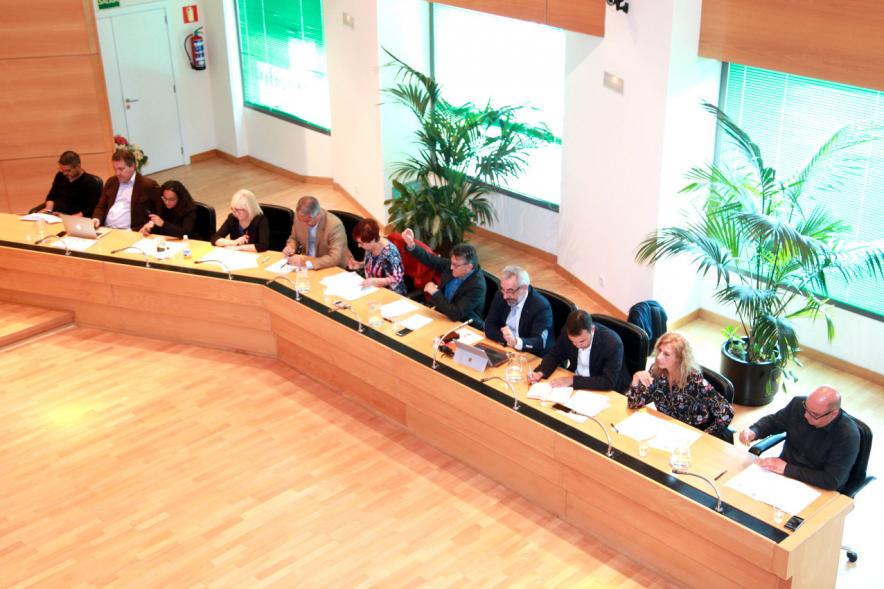 Vista cenital de los concejales de PSOE, Ciudadanos e IU