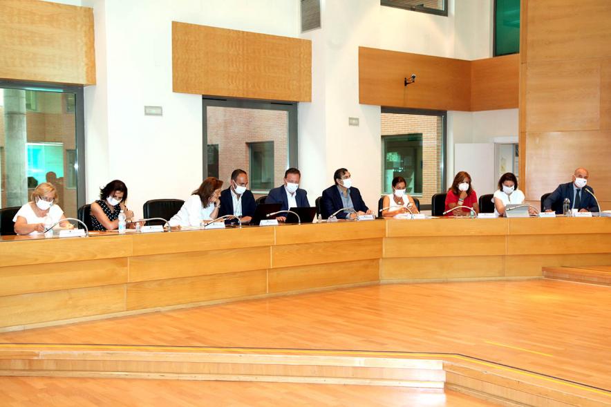 Bancada derecha durante el pleno