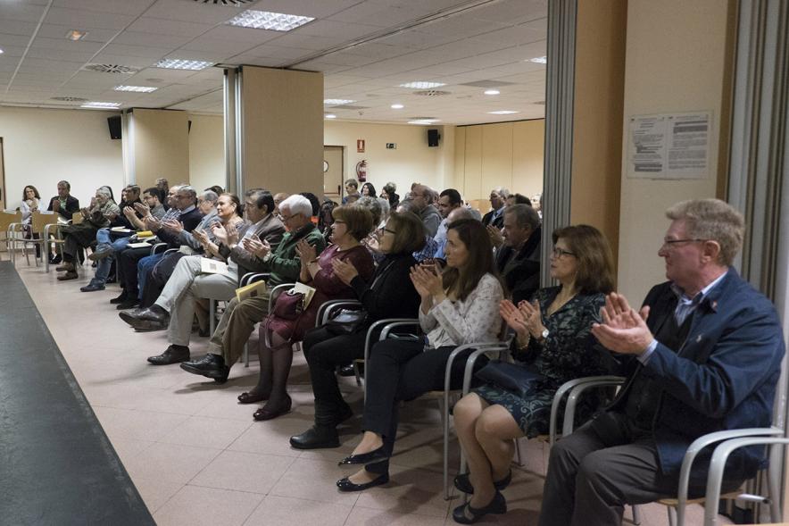 Entrega de Premios del XVº Certamen de Poesía de las Casas Regionales - Imagen del público asistente.