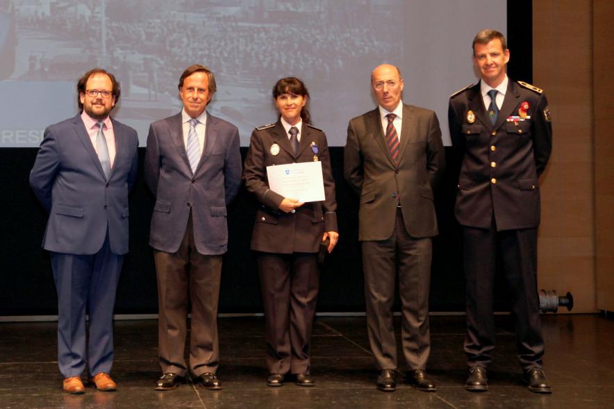 Homenaje a la Policía Local - Día de San Juan 2018 - Posado de las autoridades municipales, los  mandos  y los homenajeados.