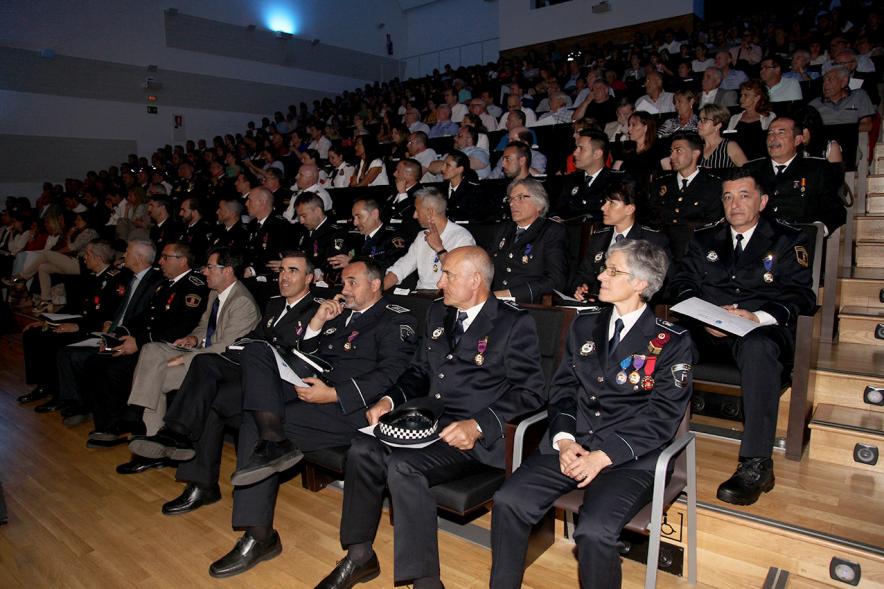 Homenaje a la Policía Local - Día de San Juan 2018 - Plano de las  autoridades en sus asientos.