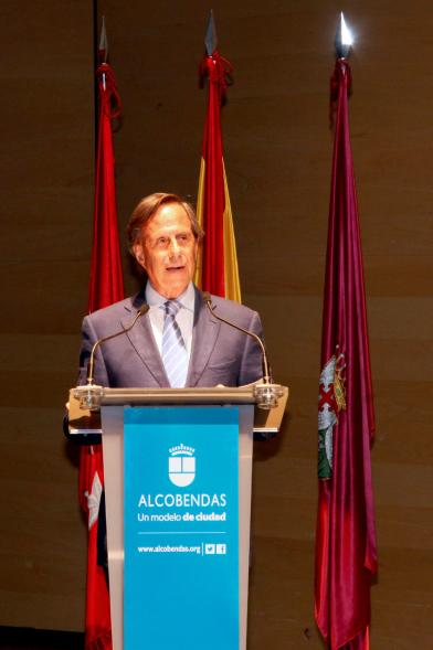 Homenaje a la Policía Local - Día de San Juan 2018 -  Primer plano del discurso del alcalde.