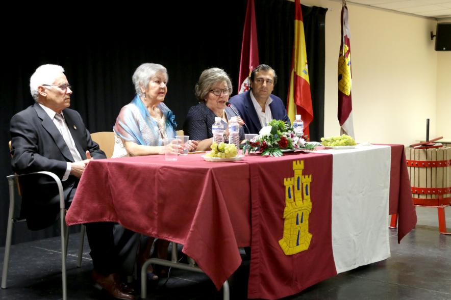Pregón Fiesta Casa de Castilla la Mancha 2017 - Mesa principal del concejal y los organizadores. 
