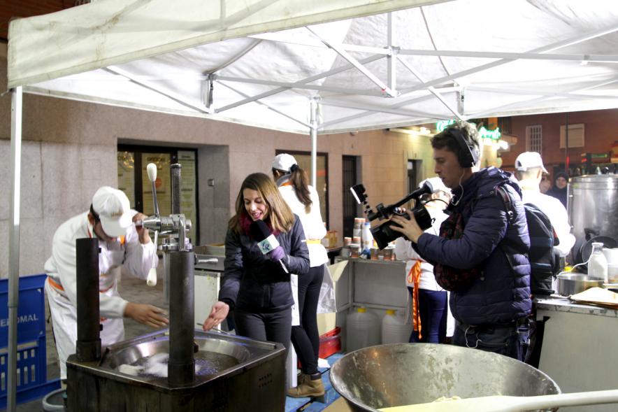 Pregón Fiestas Virgen de la Paz 2018 - Los periodistas con los churreros.