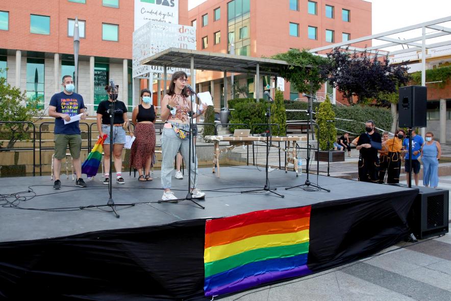 Pregón Día del Orgullo 2021 - Imagen de un momento del discurso de una de las  participantes del Pregón.