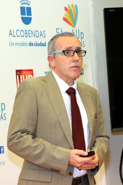 Clausura Ier Programa de Preincubación de Empresas - Un ponente del programa.