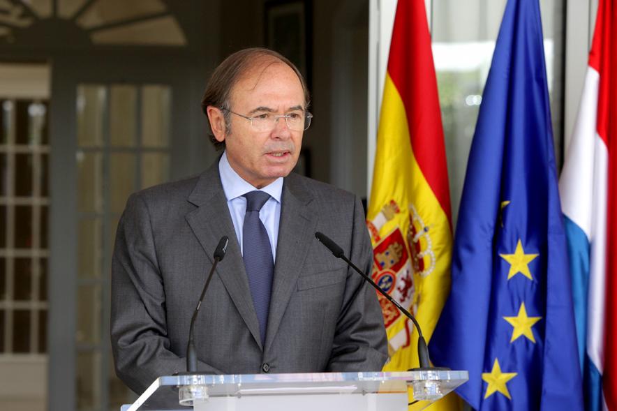 Entrega Premio Cámara de Comercio de Bélgica y Luxemburgo - Imagen del presidente del Senado Pío García-Escudero dirigiéndose al público asistente al acto.