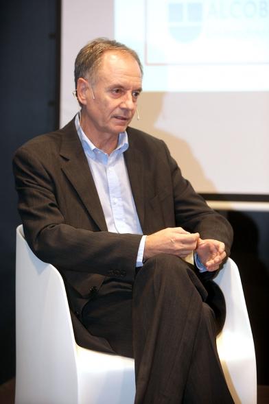 Ier Premio de Narrativa Alcobendas Juan Goytisolo 2018 - Primer plano de Antonio Soler.