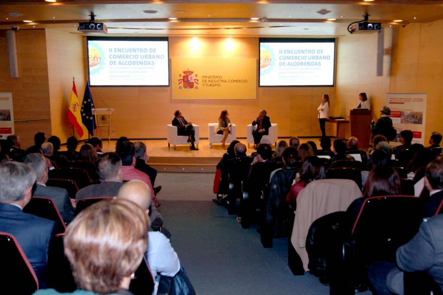 Entrega Premios Nacionales de Comercio Interior 2018 - Imagen panorámica de la sala donde se celebra la entrega de premios.