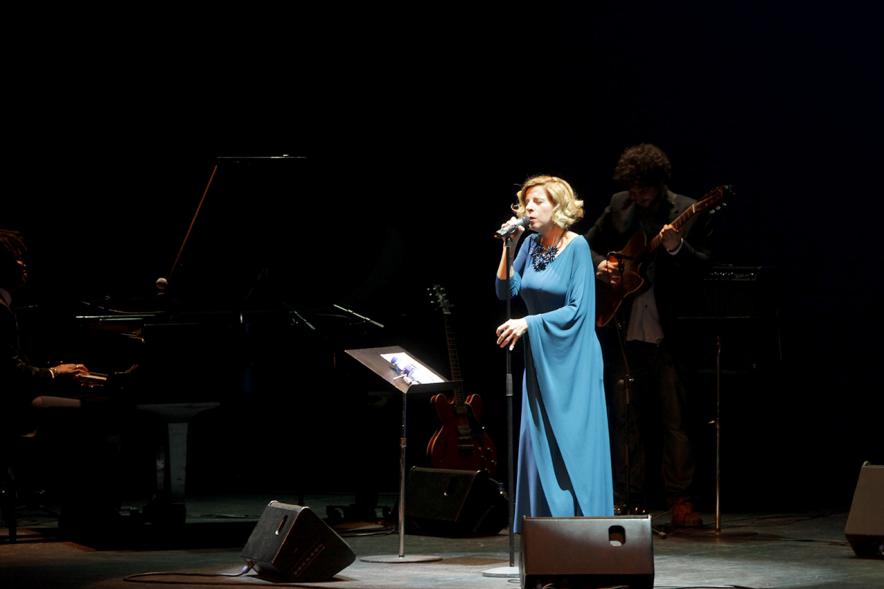 Entrega Premios Atenea y Hombres por la Igualdad 2018 - Imagen de la cantante Soledad Giménez, en un momento de su actuación.