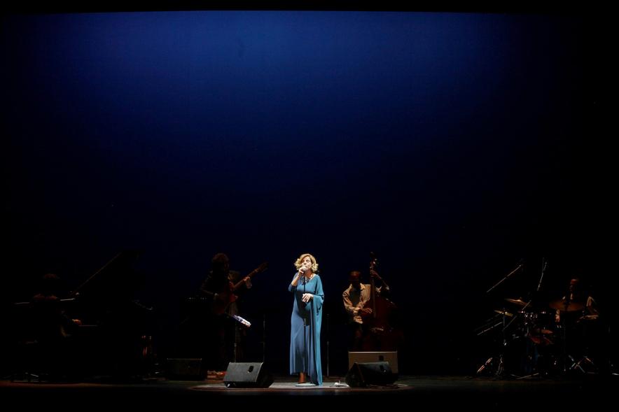 Entrega Premios Atenea y Hombres por la Igualdad 2018 - Imagen de la cantante Soledad Giménez, en un momento de su actuación.