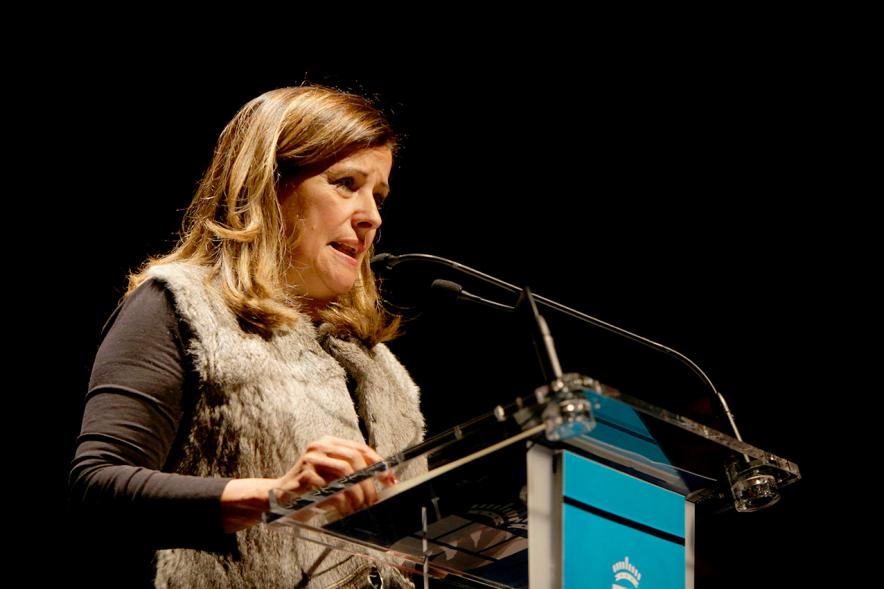 Entrega Premios Atenea y Hombres por la Igualdad 2018 - Imagen de una mujer dirigiéndose al público asistente al acto.