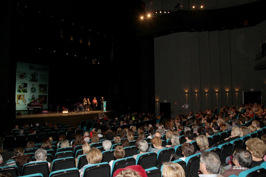 Entrega Premios Atenea y Hombres por la Igualdad 2018 - Imagen panorámica del lugar donde se celebra el acto.