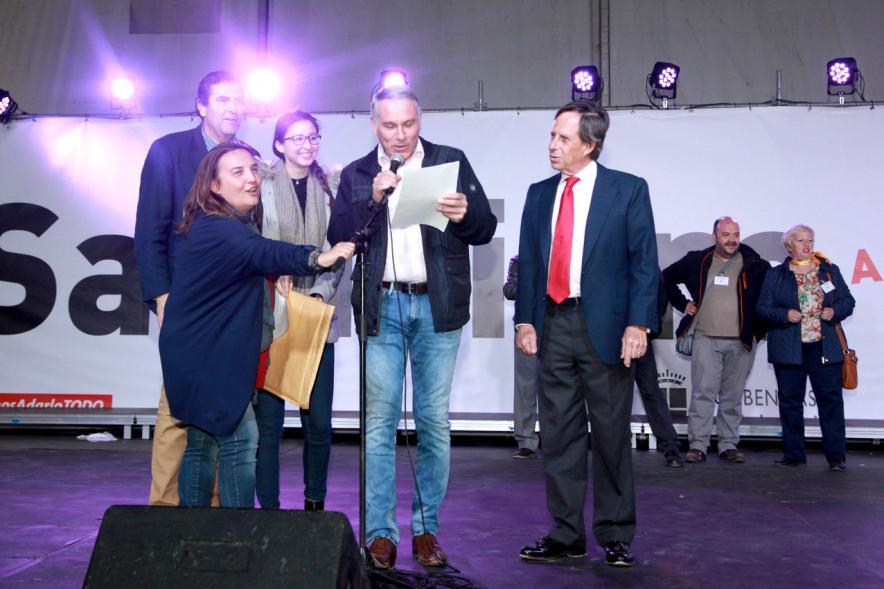 Miembros del consistorio durante el discurso