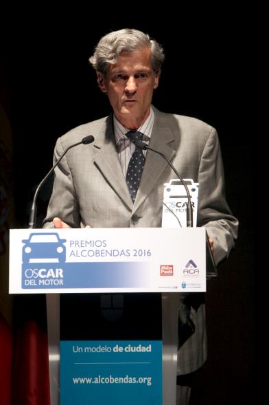 Entrega de Premios Oscar del Motor - Premiado dando un discurso.
