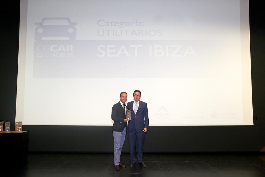 Entrega de Premios Oscar del Motor - Recogida de premio.