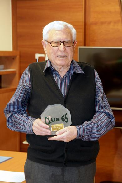 Entrega Premios 5º Concurso de Poesía Virgen de la Paz - El poeta premiado.