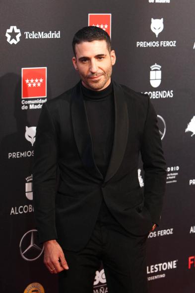 Miguel Ángel Silvestre en la alfombra roja