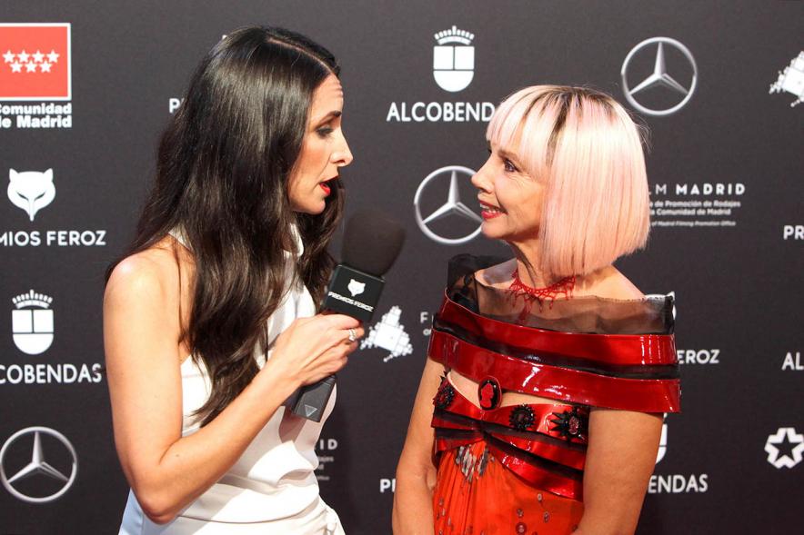Victoria Abril siendo entrevistada
