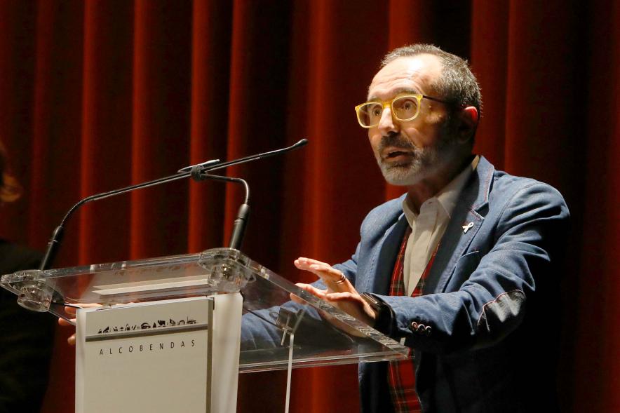 Entrega de Premios Atenea y Hombres por la Igualdad 2021 -  Primer plano de  Octavio Salazar durante su discurso.