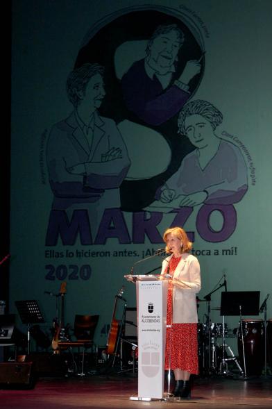 Ponente durante presentación