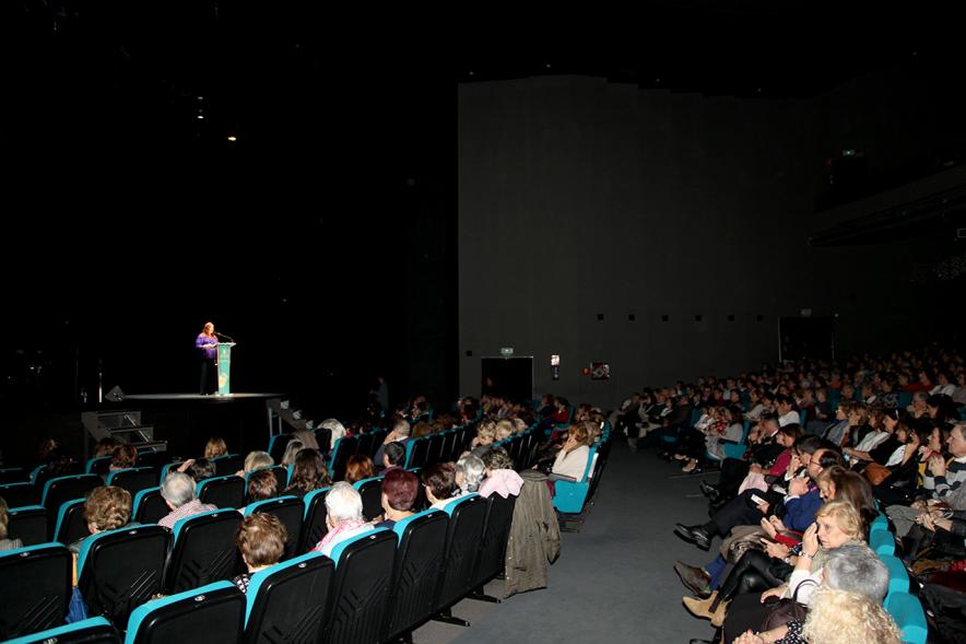 Entrega Premios Atenea y Hombres por la Igualdad - Panorámica de los asistentes al evento. 