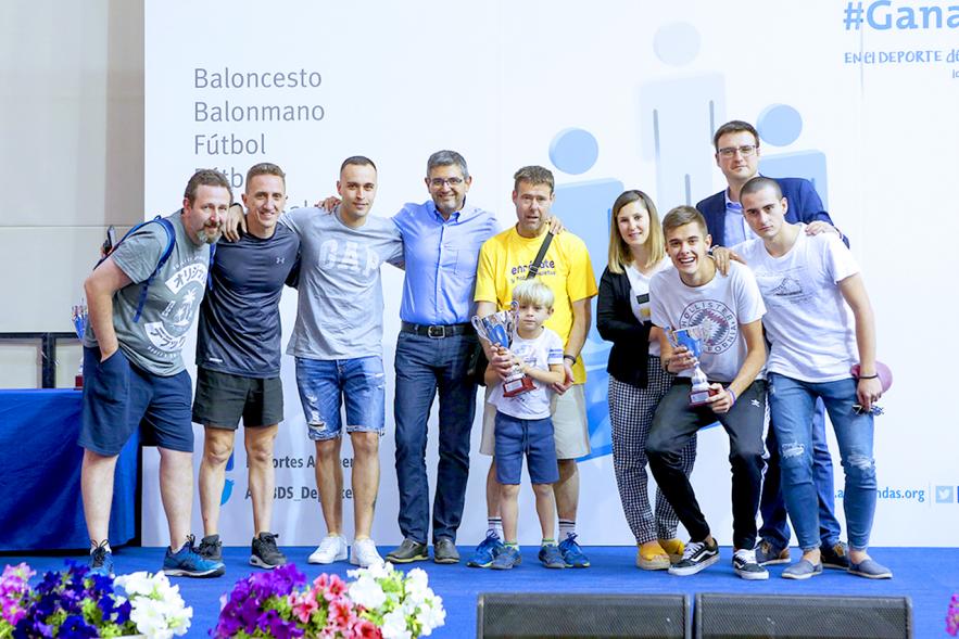 Alcalde Rafael Sánchez, concejal Miguel Ángel Arranz, deportistas y autoridades. Entrega Premios Competiciones Locales 2018-19 - 165324