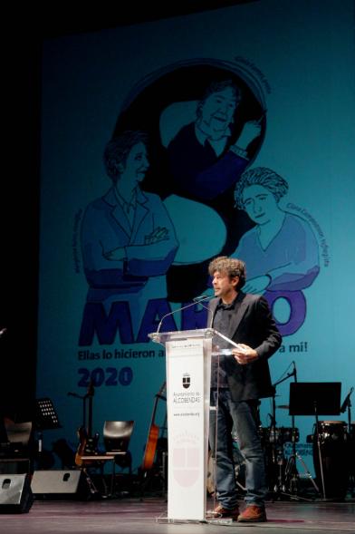 Rafael Boeta Pardo, dramaturgo, poeta, actor y profesor feminista Ganador del premio masculino