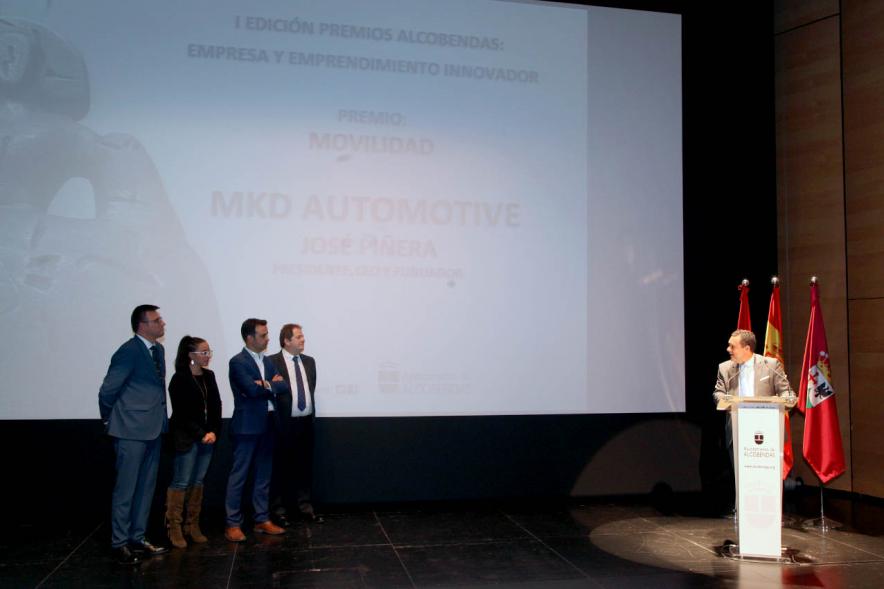 Ponente y autoridades en los Premios Alcobendas Emprendedores 2019