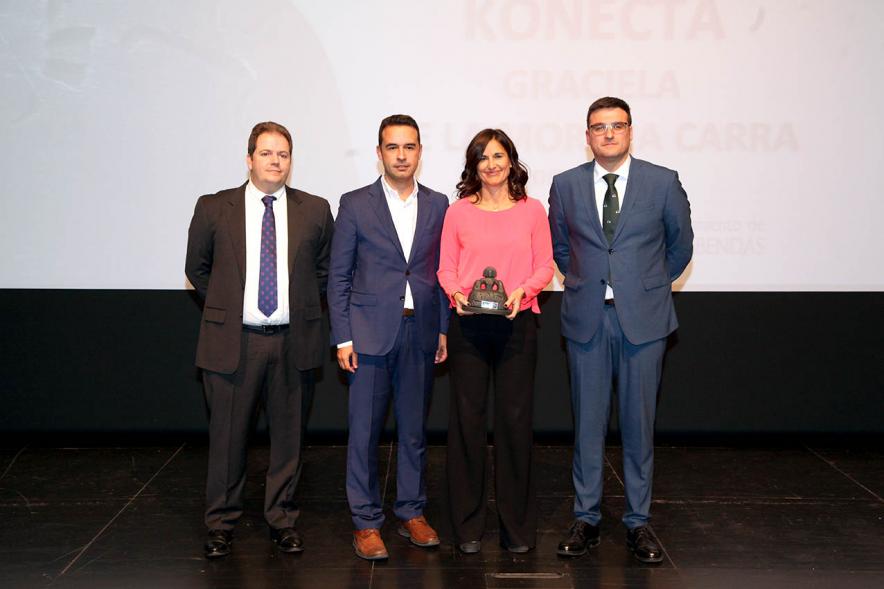 Concejales Miguel Ángel Arranz, Roberto Fraile Herrera, Alejandro Suarez Sánchez CEO) y premiada - 2019
