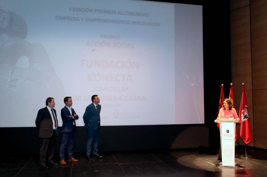 Ponente y autoridades - 2019