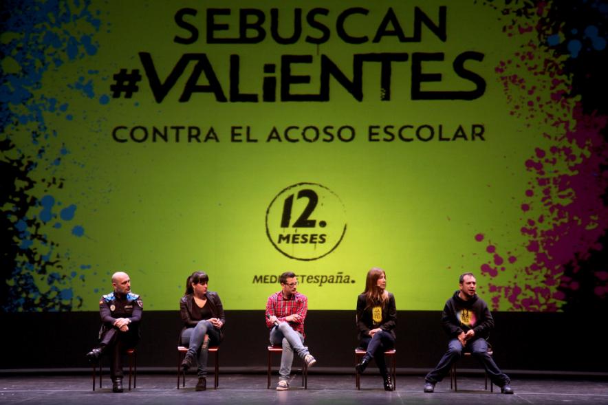 Presentación de la Campaña "Se Buscan Valientes" - El escenario.
