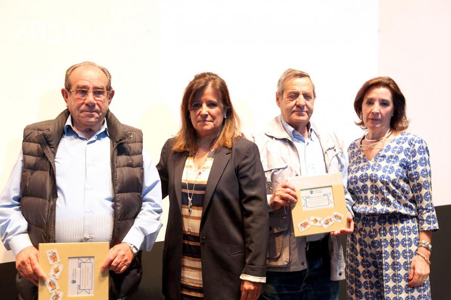 Semana del Mayor 2018 - Presentación - Imagen de dos representantes municipales y dos participante.