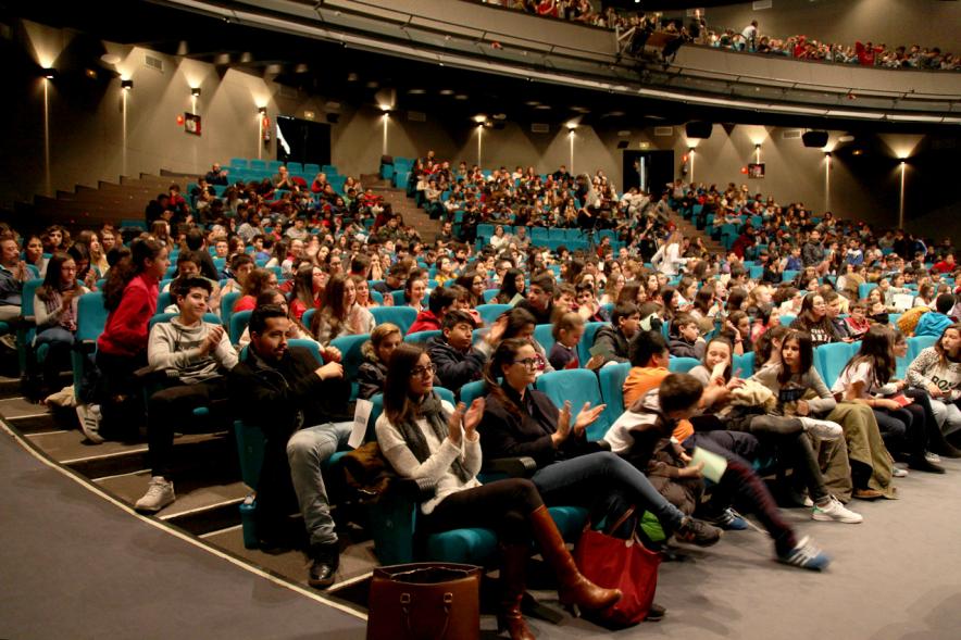 Presentación de la Campaña "Se Buscan Valientes" - El publico asistente.