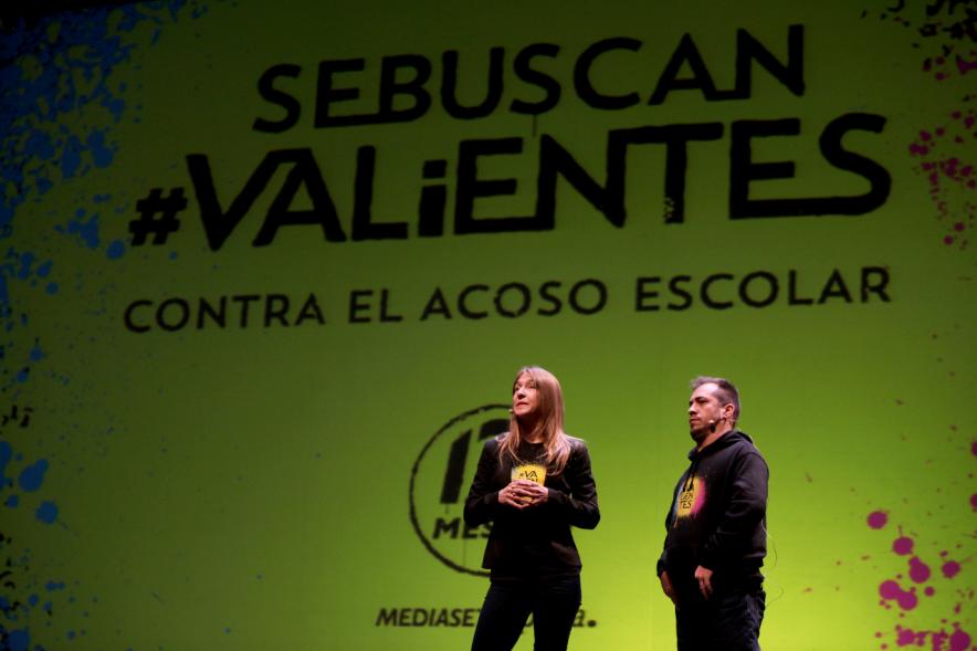 Presentación de la Campaña "Se Buscan Valientes" - Dos protagonistas. 