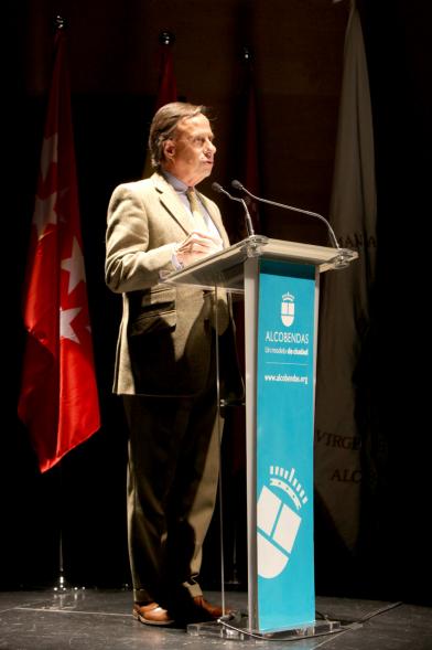 Presentación de las Fiestas de la Virgen de La Paz 2018 - Imagen del alcalde García de Vinuesa en un momento de su discurso. 