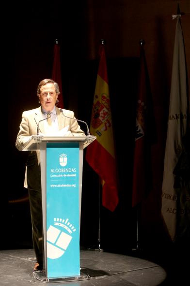 Presentación de las Fiestas de la Virgen de La Paz 2018 - Imagen del alcalde García de Vinuesa en un momento de su discurso. 