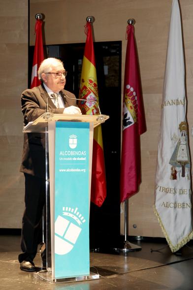 Presentación de las Fiestas de la Virgen de La Paz 2018 - Imagen  de una autoridad en un momento de su discurso. 