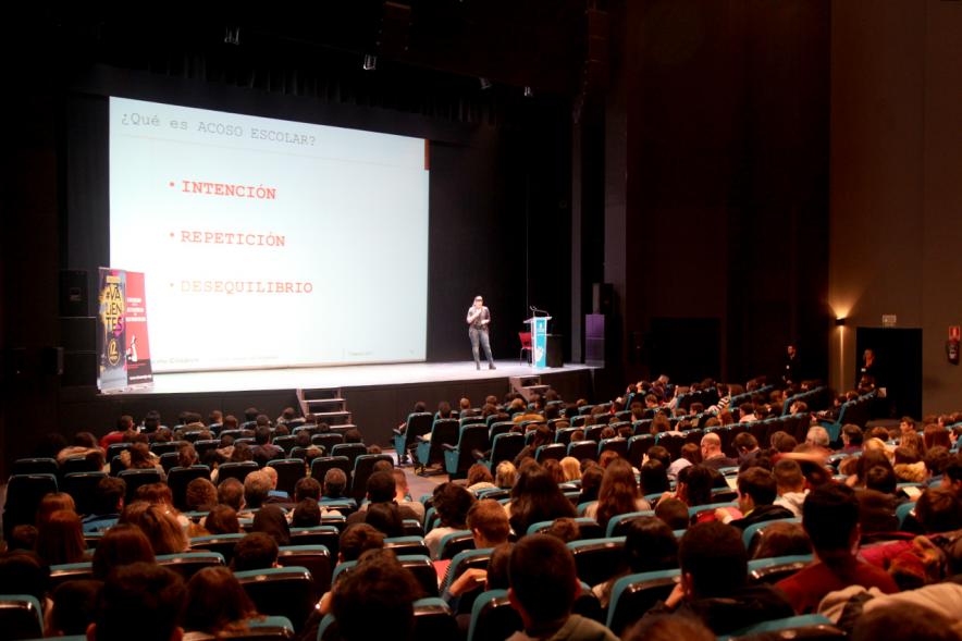 Presentación de la Campaña "Se Buscan Valientes" - Audiovisual de la campaña.