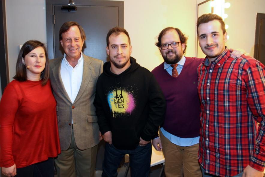 Presentación de la Campaña "Se Buscan Valientes" - Protagonistas con las autoridades.