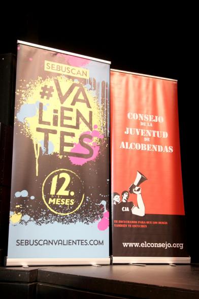 Presentación de la Campaña "Se Buscan Valientes" - Flyer de la campaña.